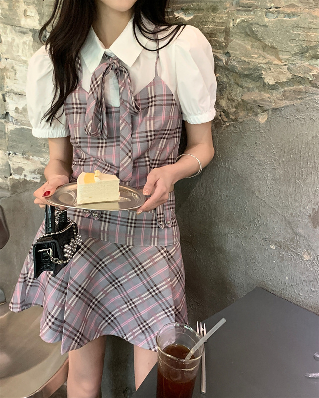 Real price college sweet and spicy Plaid fake two shirts + A-line skirt two sets