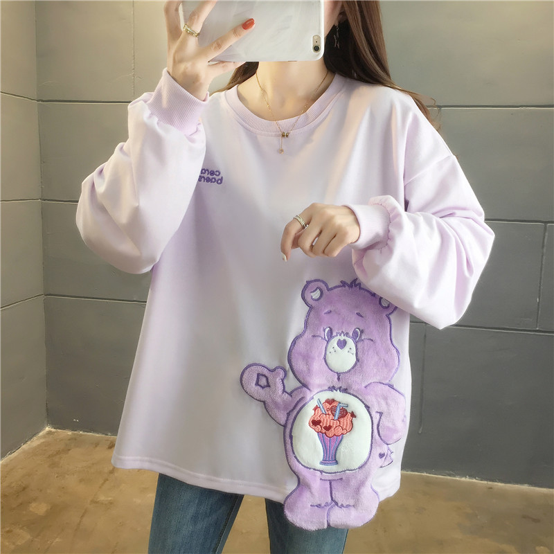 Real shot of little bear pasted cloth embroidered round neck Pullover women's spring and autumn new 2021 Korean version reduced age women's autumn clothes