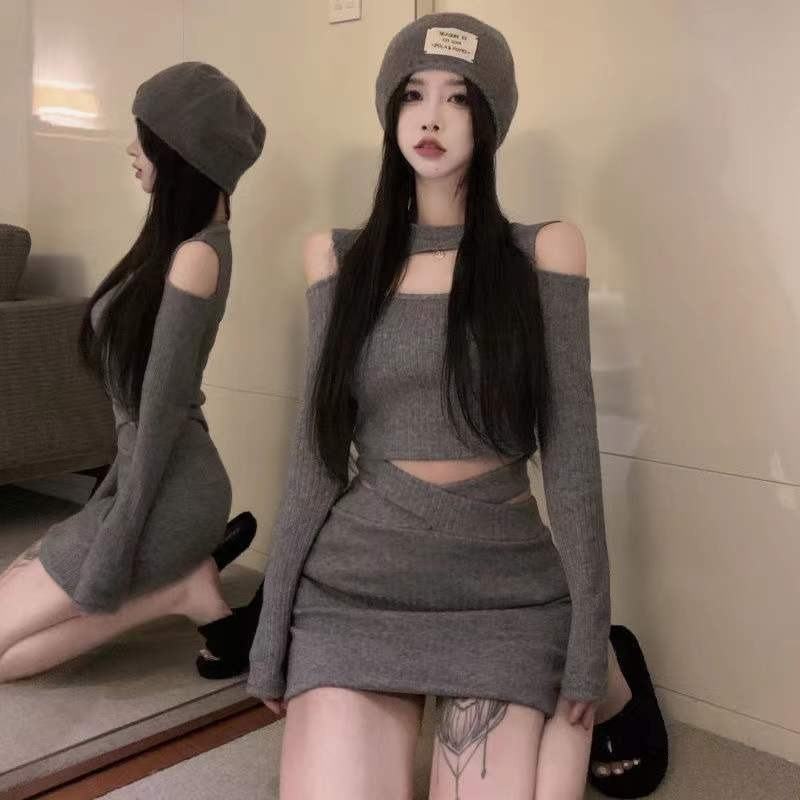 2022 spring and autumn thin new hot girls show thin after 00 wear hot girls short tops two-piece suit pure desire style