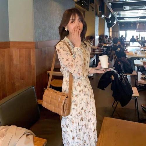 Early spring new women's dress tea break French long dress senior design sense minority floral dress spring and Autumn