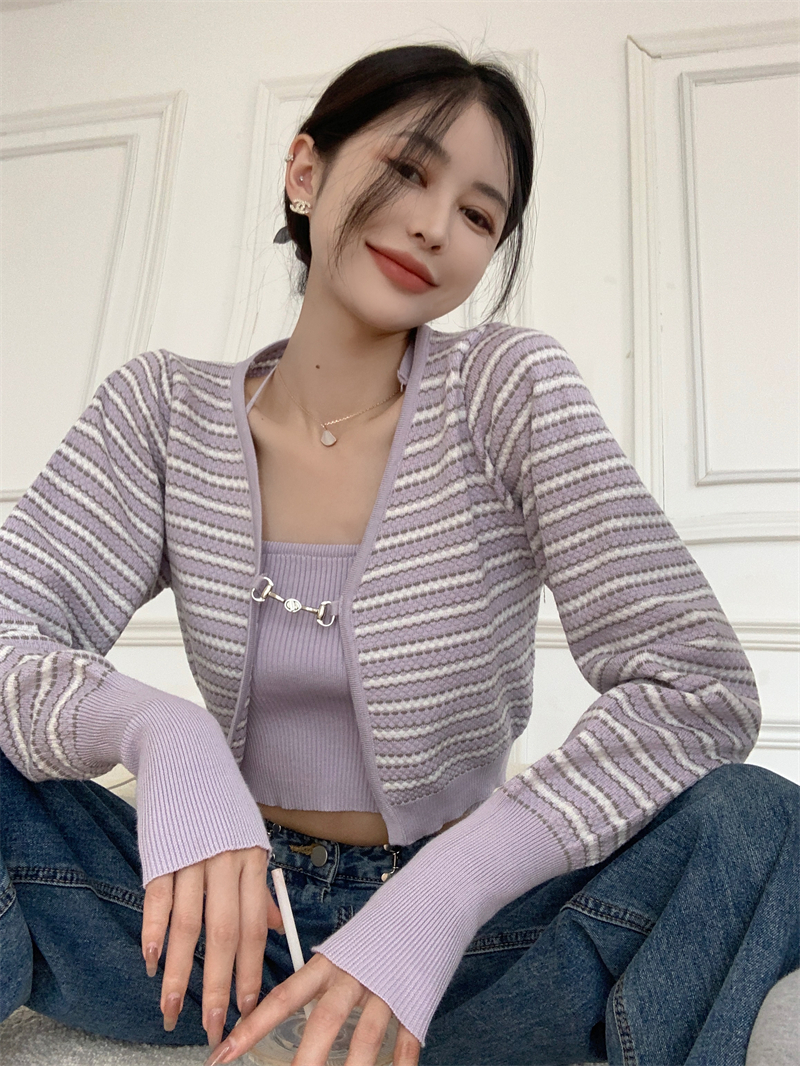 Real price taro purple stripe color contrast temperament short cardigan sweater with suspenders inside two sets of top