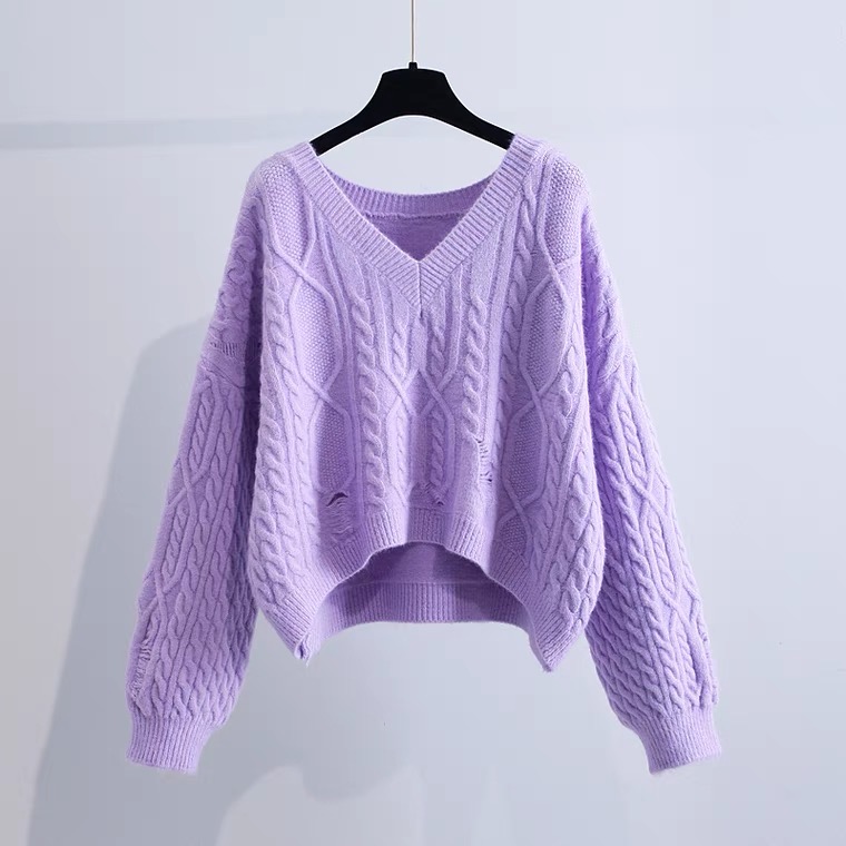 Gentle wind short fried dough twist sweater women new winter Korean new style of loose fitting outer garment worn out of the hole.