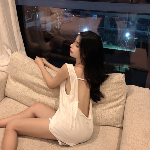 Real price hot girls sexy backless sleeveless T-shirt loose and thin collarbone top versatile vest