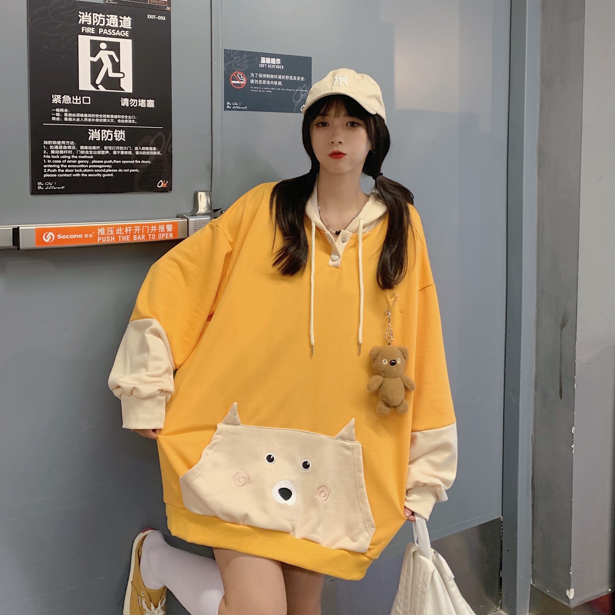 Real shot bear long sleeve bear sweater female contrast lovely hooded top autumn dress