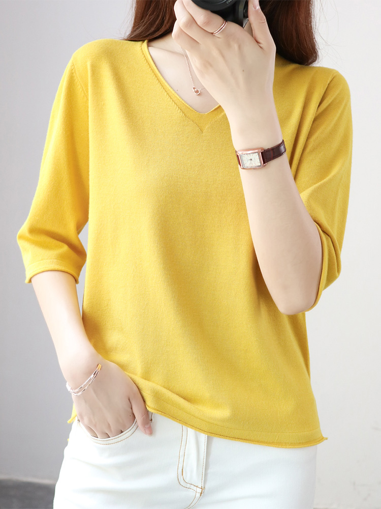 V-Neck Sweater women's short sleeve 2021 new five point sleeve top women's sweater loose outer middle sleeve bottomed shirt