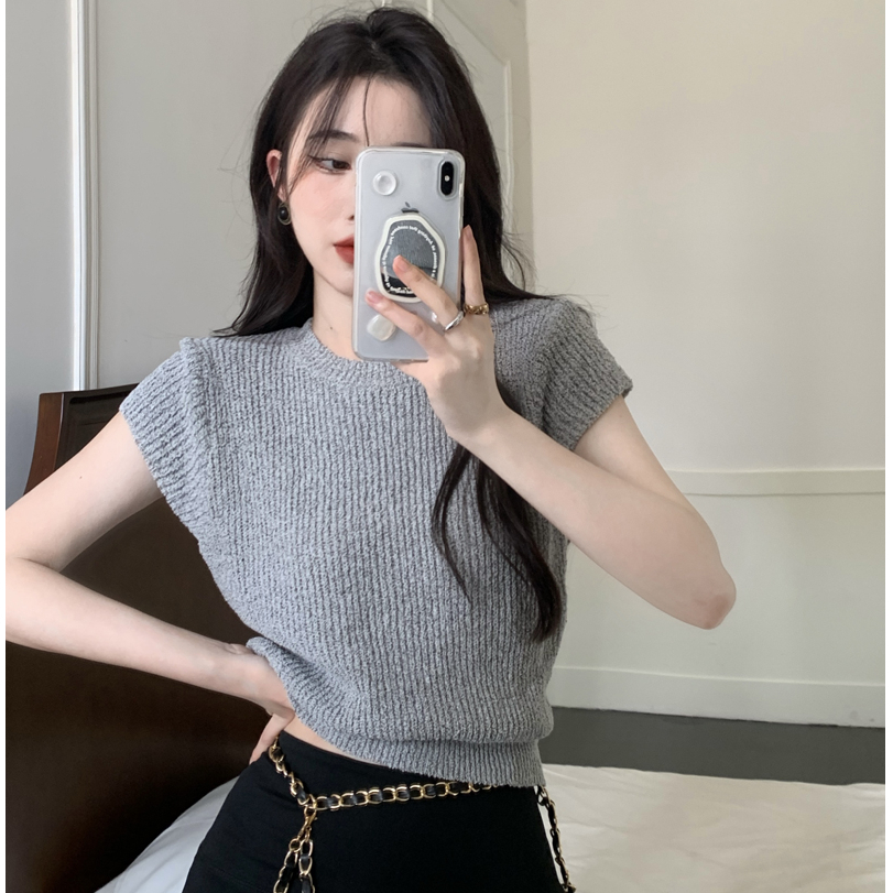 Fashion Hong Kong style retro gray short-sleeved knitted sweater women's summer 2023 new design sense niche short top