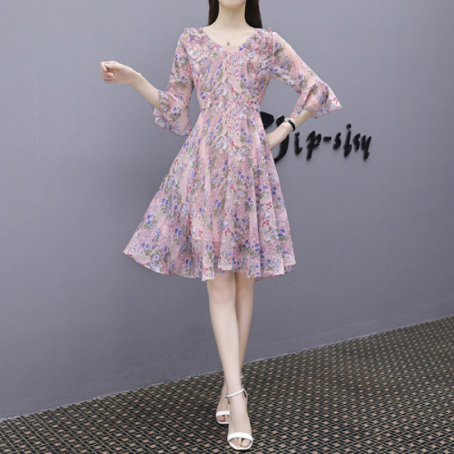 Milk silk large women's dress 2020 summer new 200jin fat younger sister's age reducing belly covering Fairy Dress