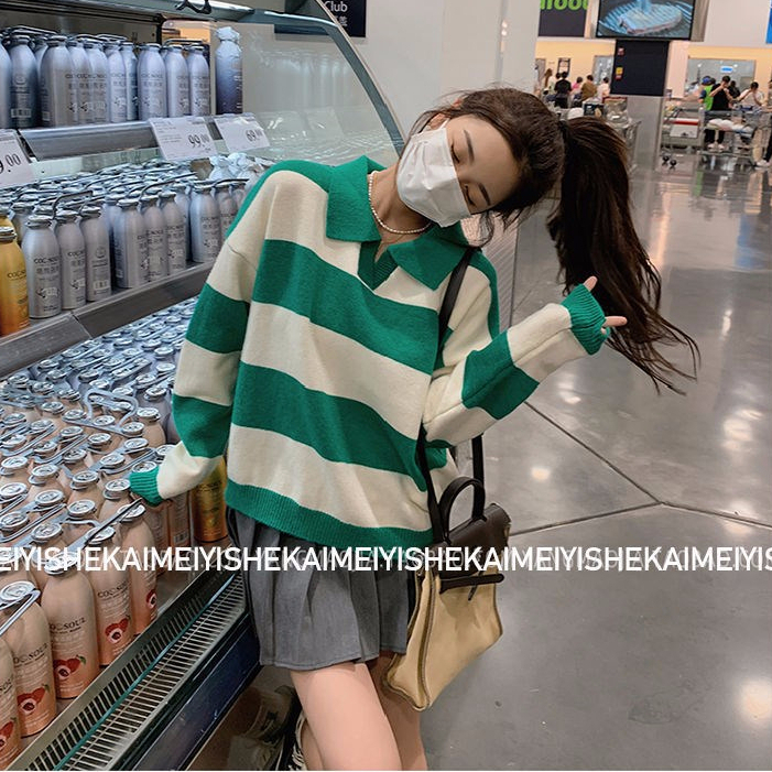 The 2022 TikTok hot style quality polo neck sweater women's new 2022 autumn and winter loose lazy wind stripe rest