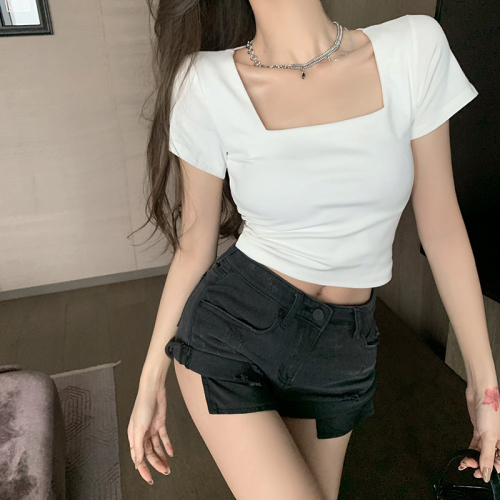 Short-sleeved t-shirt women's clothing 2023 summer new design hot girl short square collar French tight top