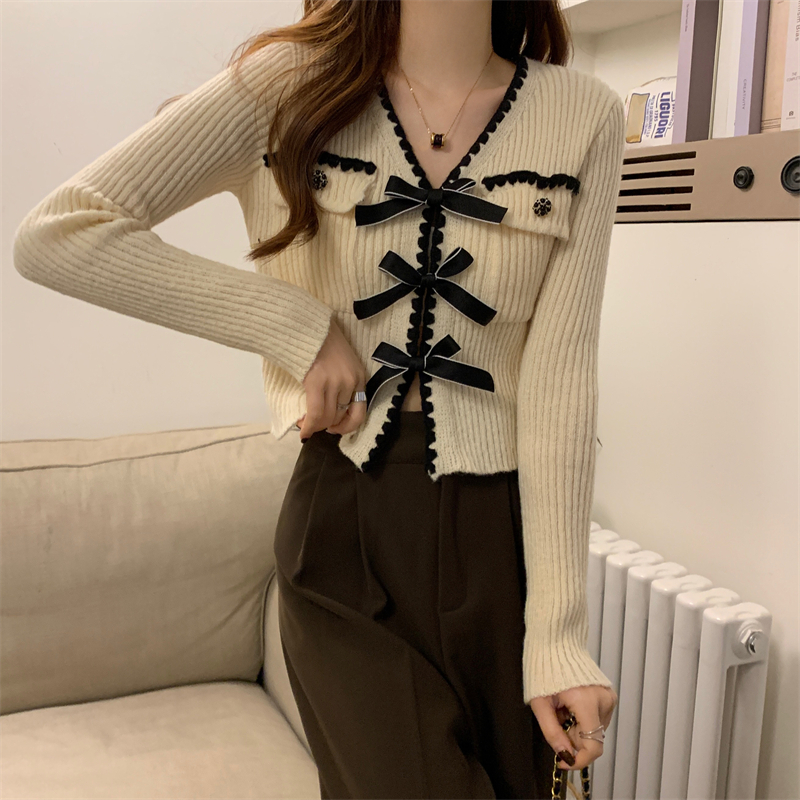 Real price real price autumn and winter new French style v-neck contrast color edge bowknot short knitted sweater cardigan