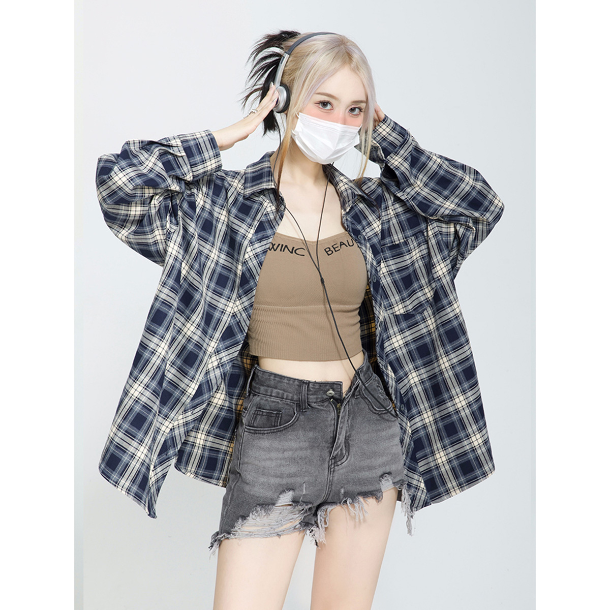 Quality inspector figure shirt 2022 new autumn jacket female retro jacket Hong Kong style bf long-sleeved plaid shirt female
