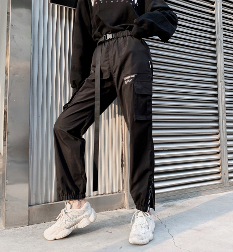 Autumn and Winter 2019 New Letter Hip-hop Loose Bottom Trousers Buttoned Open and Slender Nine Points Leisure Women