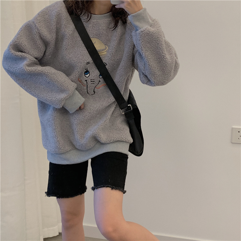 Real photo ~ funny and cute cartoon embroidery little flying elephant grey lamb hair Pullover Sweater autumn and winter female South Korea