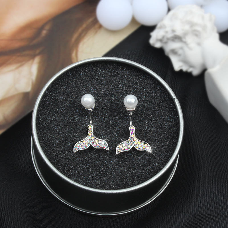 Beauty fish tail Earrings female Korean Pearl Earrings simple trendsetter full of post drilling hanging Earrings