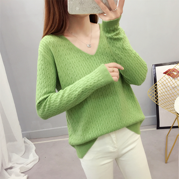 Shea butter Mocha green fashion women wearing sweaters in early autumn of 2019 new net red loose V-neck knitted sweater women