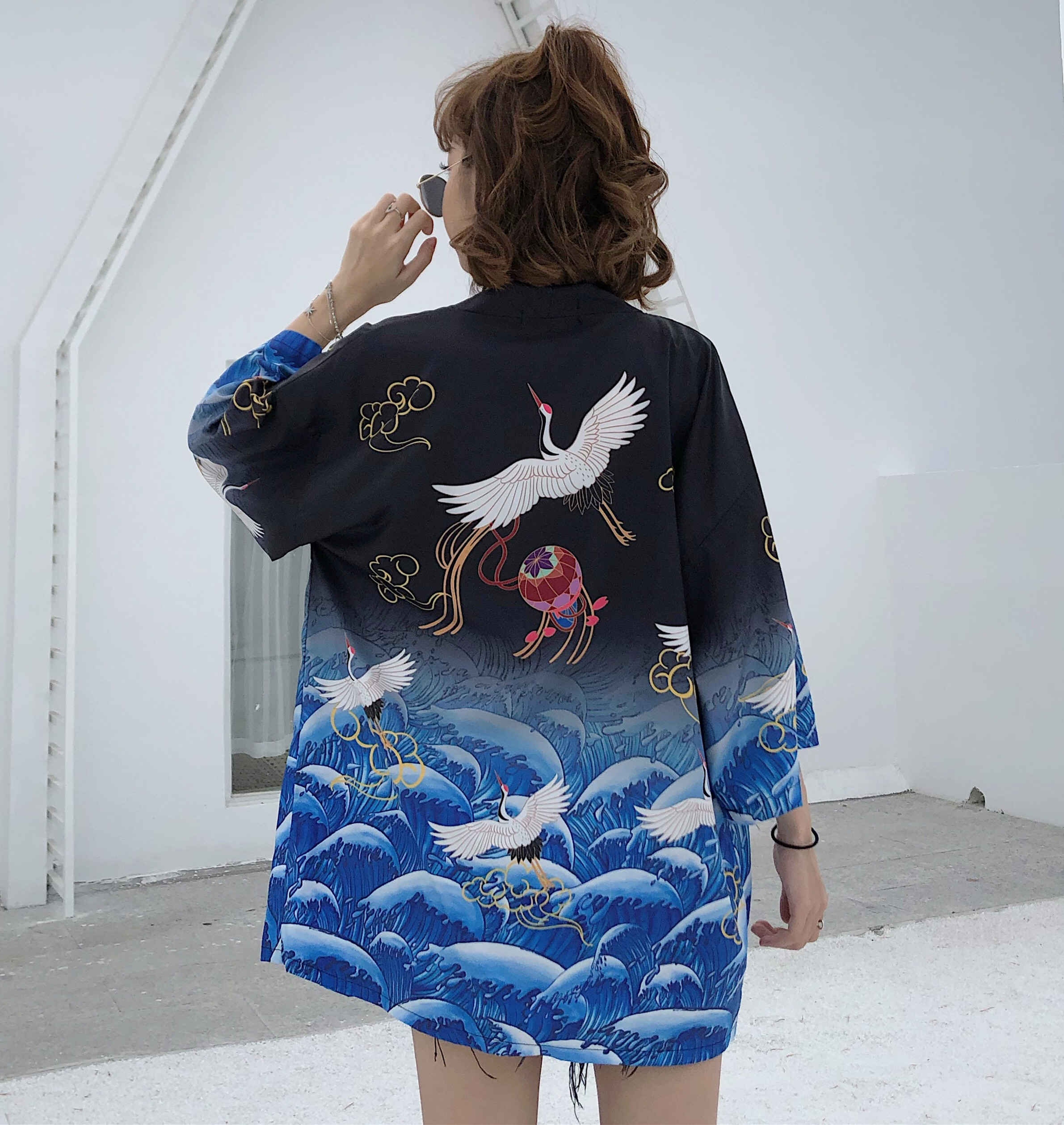 Real price real photo of Chinese style literature and art personality ins crane sunscreen loose cardigan kimono men's and women's Outerwear