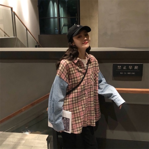 Real shot! Real Korean version of loose and thin Plaid stitching denim shirt woolen jacket for students