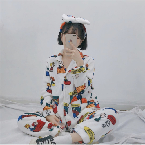 Korean ins cartoon Snoopy flannel thick eye mask Pajama suit household warmth in autumn and winter