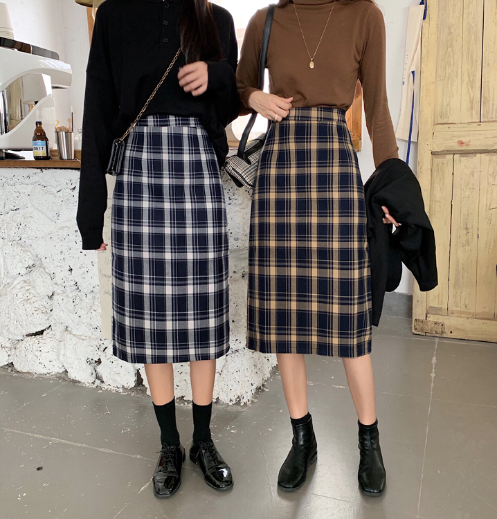 Real photo real price ~ plaid skirt women's Retro autumn and winter mid length high waist slit wrap hip one-step skirt A-line skirt