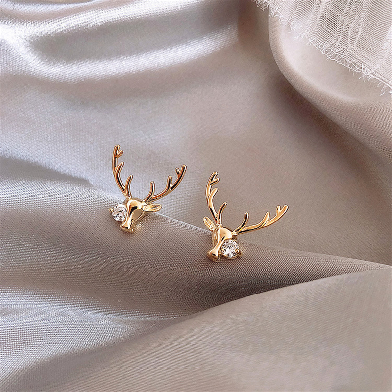 Korean version of cute elk Earrings New versatile silver needle Earrings delicate texture fresh small earrings