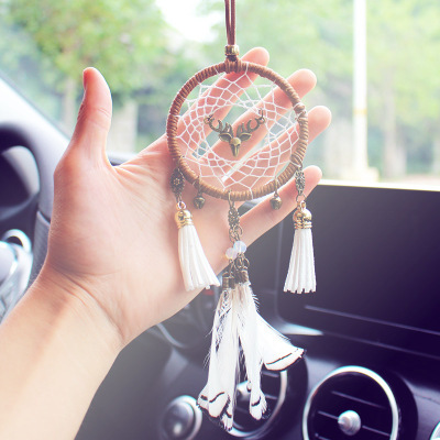 Car interior ornaments all the way safe and beautiful hanging ornaments Hand-hanging Dreamnet feather bell to ensure safe car hanging parts
