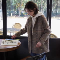 Real shot autumn popular new Korean loose short woolen Plaid suit coat