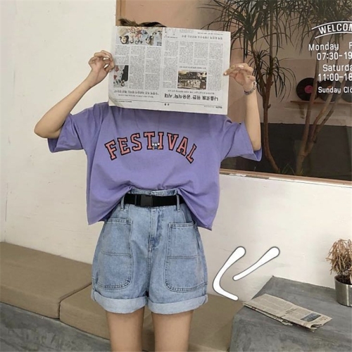 Real-price Korean version of loose, high waist and slim A-shaped broad-legged pants with a wide range of jeans shorts