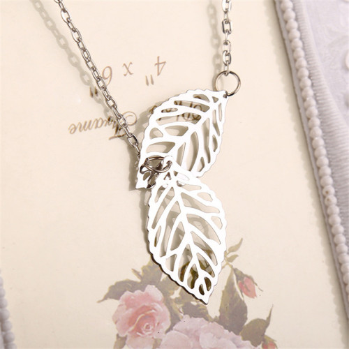 Euro-American Jewelry Night Shop Simple Mori Metal Double Leaf Necklace Leaf Short Necklace Chain