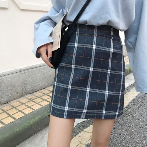 Actual shooting of the new Korean Plaid half-length skirt, short chic, short high waist A-shaped skirt, autumn