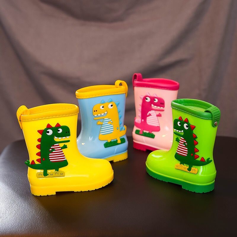 Four seasons students Plush warm children's rain shoes boys' water shoes girls' antiskid children's cute rubber shoes