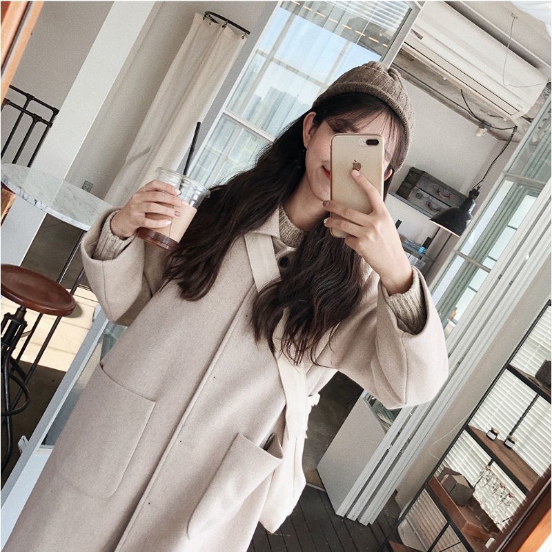 Autumn and winter 2020 Korean loose college style black woolen coat medium long short woolen coat female student