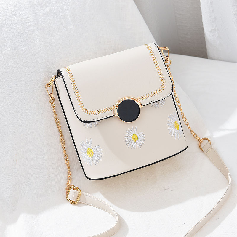 Bag women 2020 new style messenger bag women's small bag single shoulder chain bucket bag