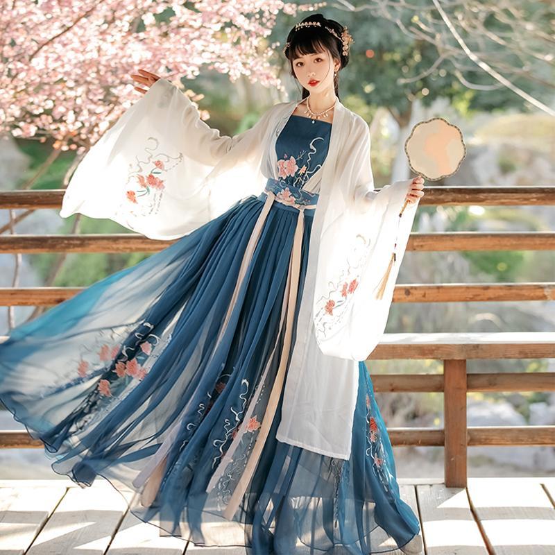 Women's Chinese style full waist Ru skirt heavy industry embroidery ancient clothes super fairy elegant, versatile in spring and summer