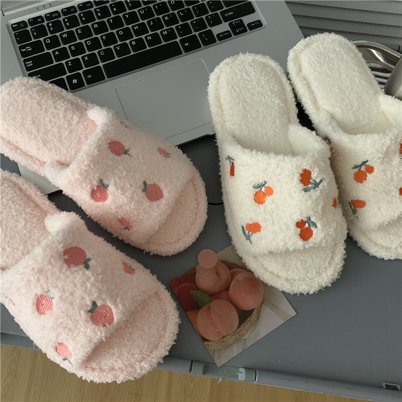 Real shot real price Korean sweet girl Japanese cute hairy warm home anti slip indoor cotton slippers