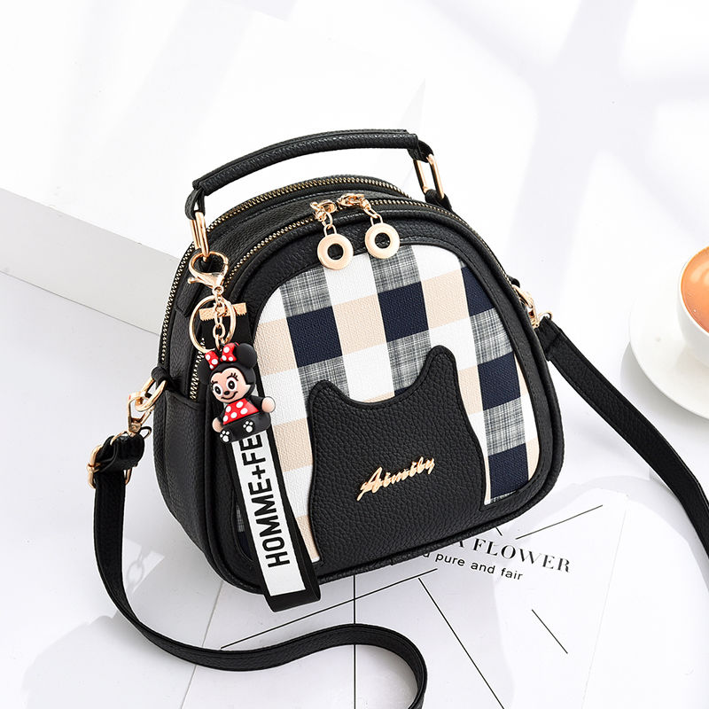 Bag Korean female student 2020 new spring / summer fashion one shoulder straddle simple versatile handbag