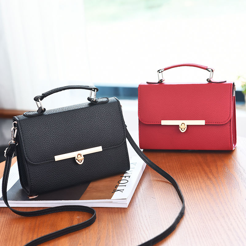 New small square bag straddle bag women's bag Korean version versatile student handbag mini one shoulder fresh