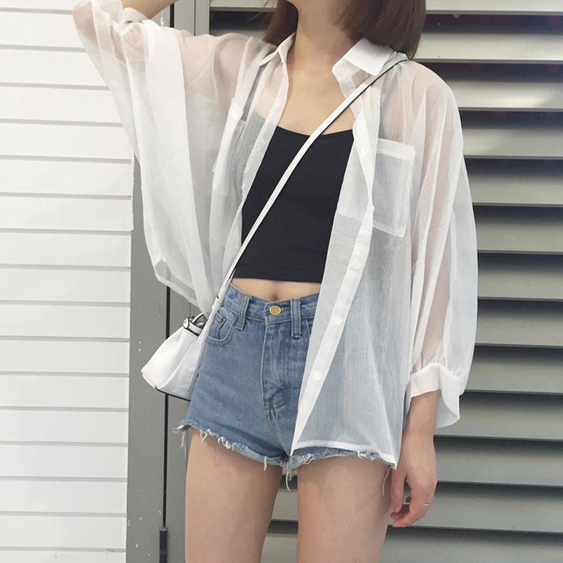 Summer 2020 sunscreen women's Korean version loose BF versatile ultra thin Chiffon cardigan long sleeve short coat student trend