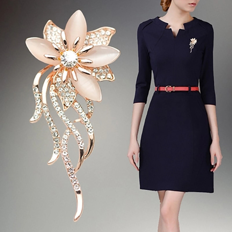 New Crystal Brooch suit high grade brooch brooch women's fixed dress cardigan shawl button sweater coat pin