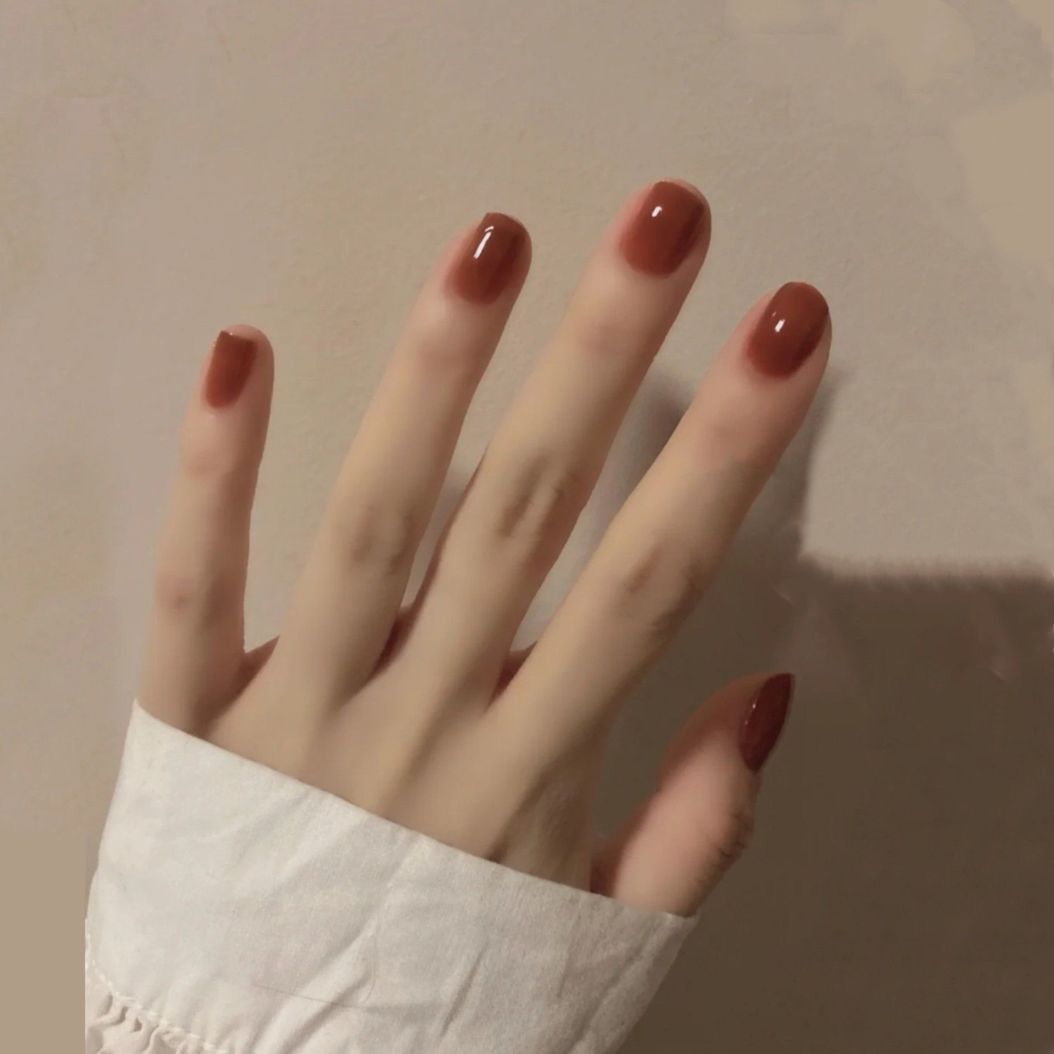 Net red, white and dry, manicure, nail polish, not shred, durable, shiny, ice, and South pomelo wine.
