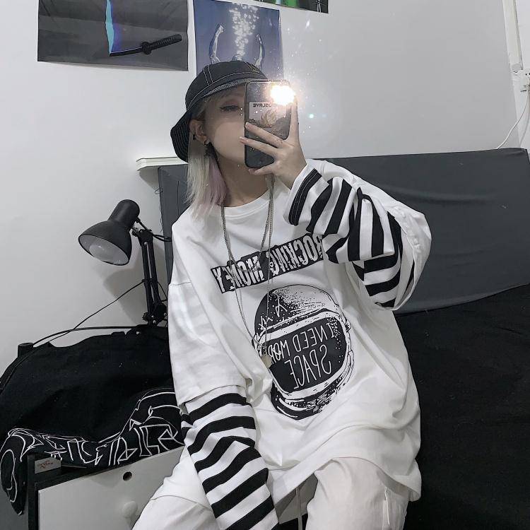 Autumn new long sleeve t-shirt female stripe student holiday two Korean loose retro original style ins top