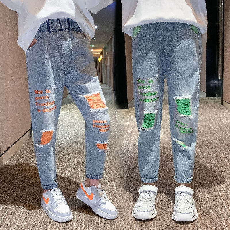 Girl's hole jeans spring and autumn pants 2020 new fashion and loose style children's Korean version girl's father pants