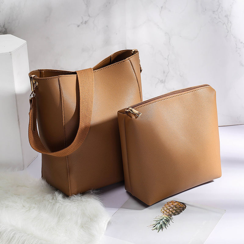 European and American ins super hot women's bag new fashion fashion wide band bucket bag portable messenger bag mother bag