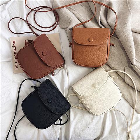Ins super fire bag French niche bag women's bag new fashion Korean versatile Messenger Bag Fashion Bucket Bag