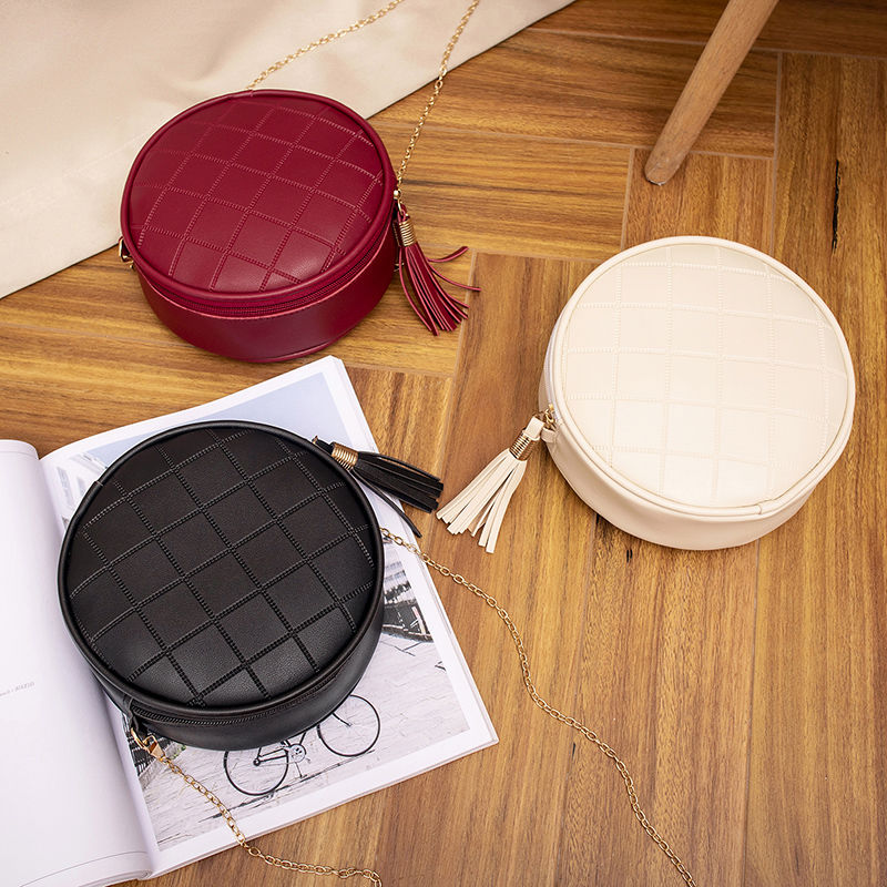 Fashionable rhombic embossed small round bag 2020 Japanese and Korean style chain tassel shoulder bag women's Bag Messenger mini mobile phone bag