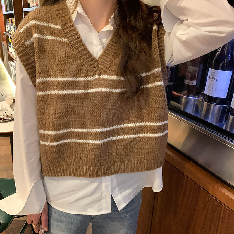 Real shot sweet retro collar sleeveless knitted sweater vest for women