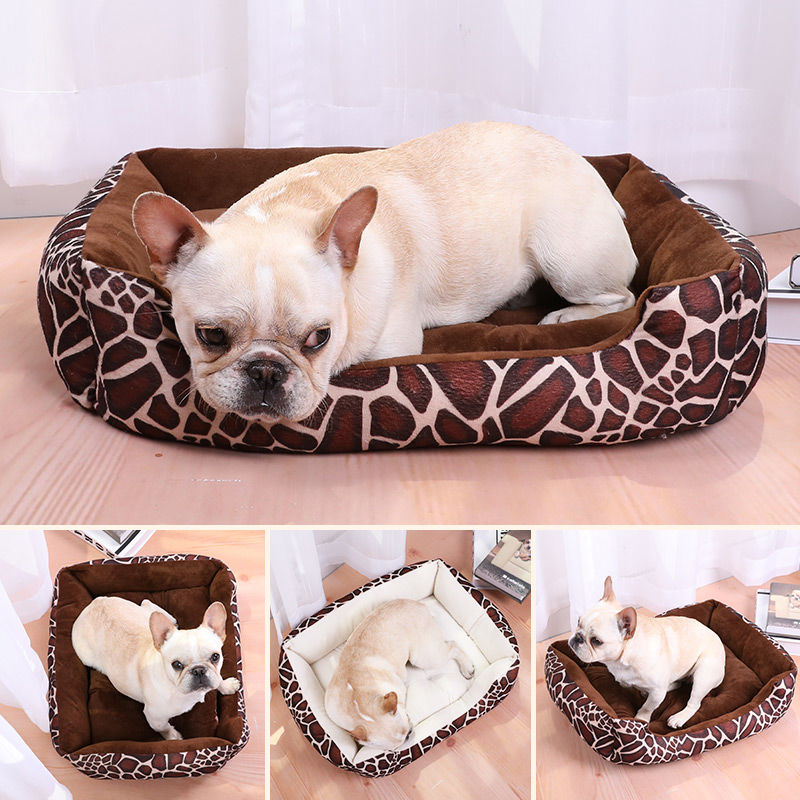 Dog's nest and cat's nest warm in winter
