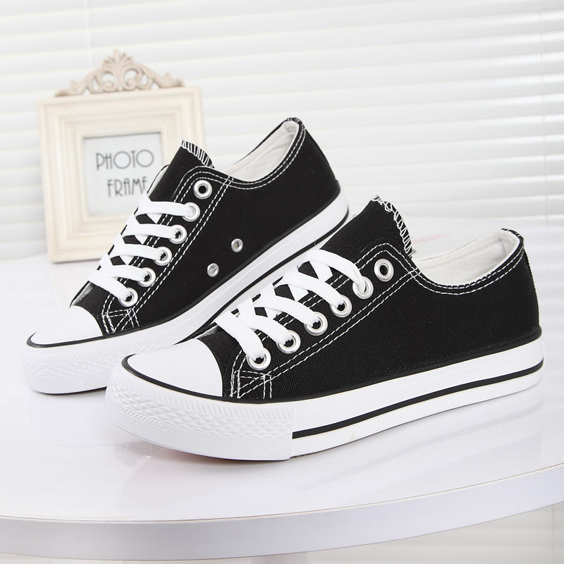 Canvas shoes female students Korean casual flat shoes black and white Harajuku sports shoes net red ins same spring