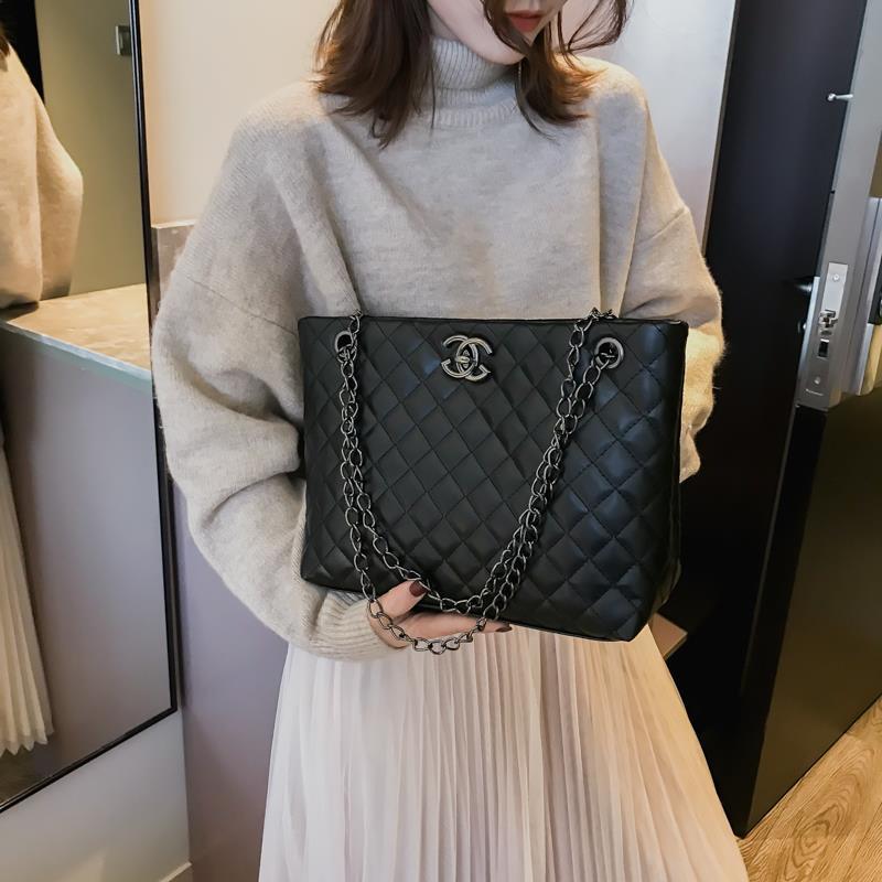 Ins super fire bag women's new fashion Korean version of versatile Lingge chain bag Single Shoulder Messenger Bag Tote Bag