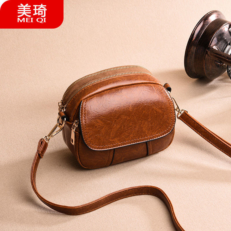 Mini bag bag women 2020 New Retro Leather round bag Single Shoulder Messenger Bag