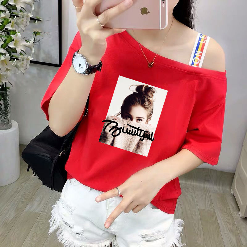 Summer T-shirt with open shoulder print